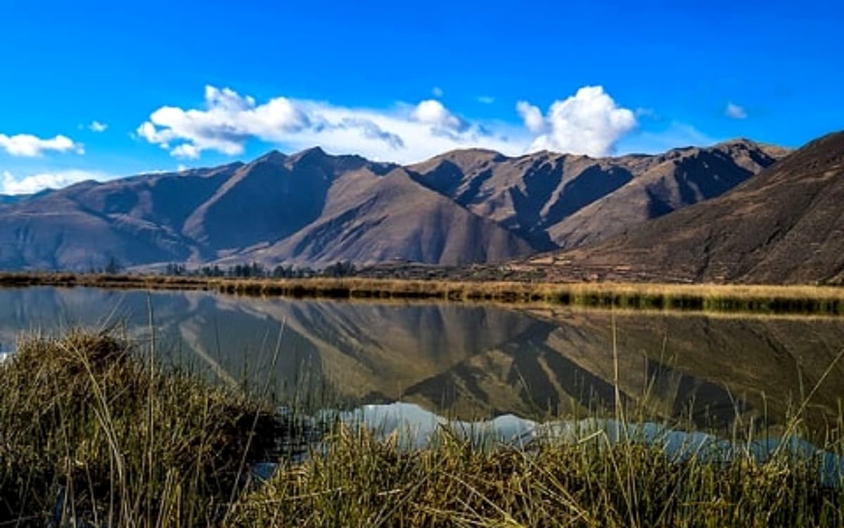 Huacarpay Lake in Cusco