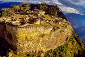 Chachapoyas e a fortaleza nas nuvens de Kuelap no Peru