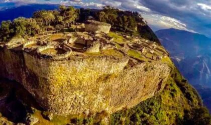 Chachapoyas e a fortaleza nas nuvens de Kuelap no Peru