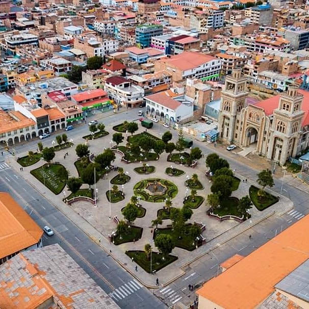 Plaza de Armas de Huaraz - Dreamy Tours