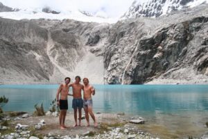 La asombrosa laguna 69 en Huaraz,Perú.