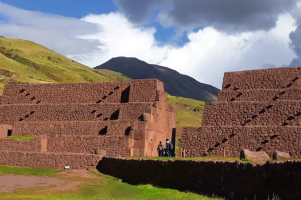 Tour Valle Sur Cusco: Tipón, Pikillacta y Andahuaylillas en Medio Día